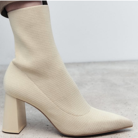 Zara Sock Bootie EUC Size 39 or 8.5 US size - Picture 8 of 10